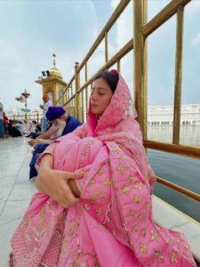 Golden Moments at the Golden Temple: Isha Malviya’s…