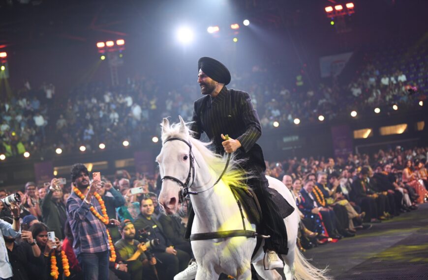 Action King Akshay Kumar sets the stage ablaze&hellip;